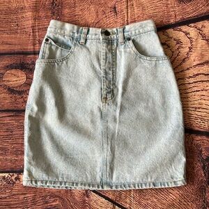 vintage 90s GUESS USA High Waisted Light Denim Jean Mini Skirt  size 7‎